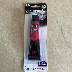 Fake Vampire Red Blood Halloween Make Up NWT
